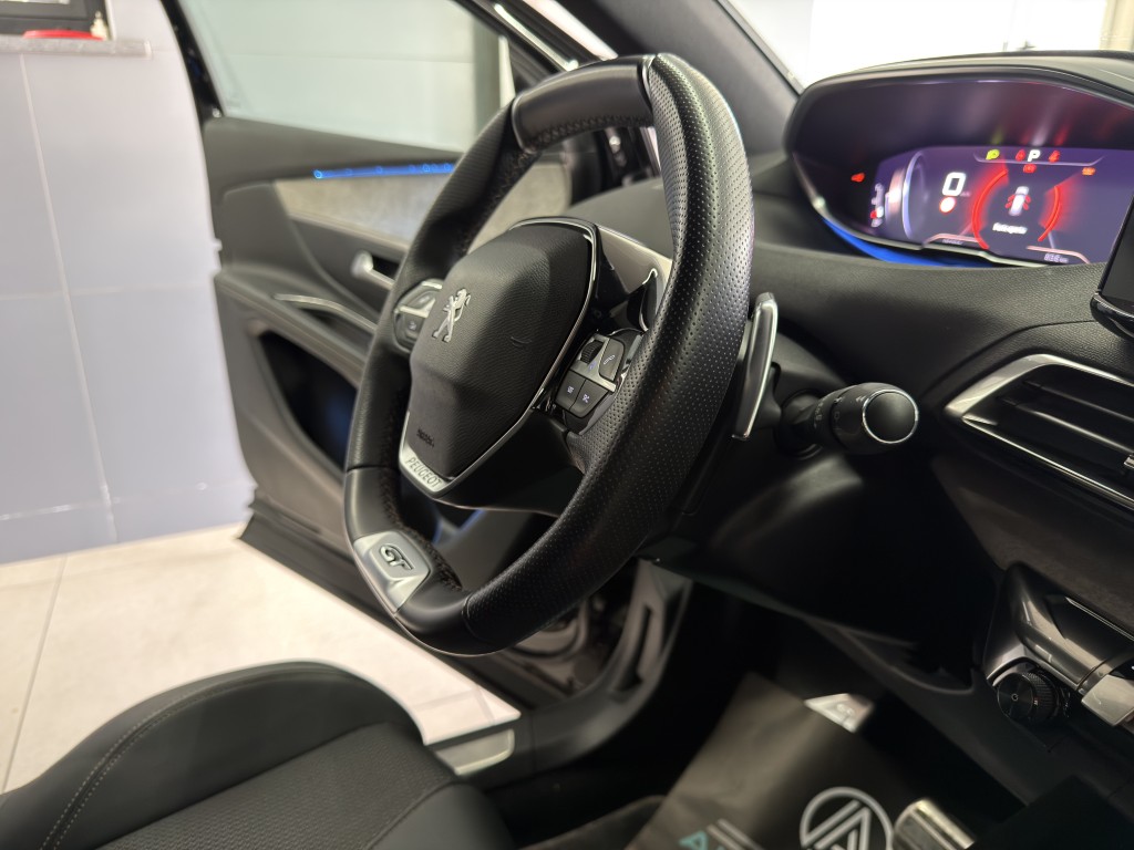 PEUGEOT 3008 1500 BLUEHDI 130 CV EAT8 GT PACK TETTO APRIBILE